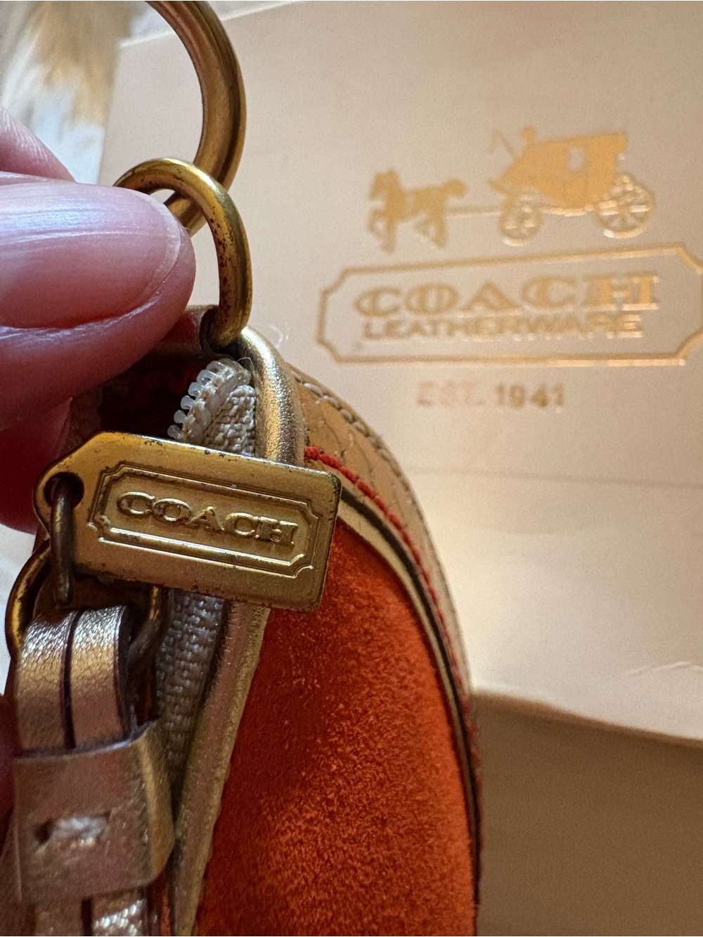 RARE COACH VINTAGE KOI FISH MULTICOLOR GOLD ORANGE LEATHER BRASS CHAIN WRISTLET - Picture 7 of 15